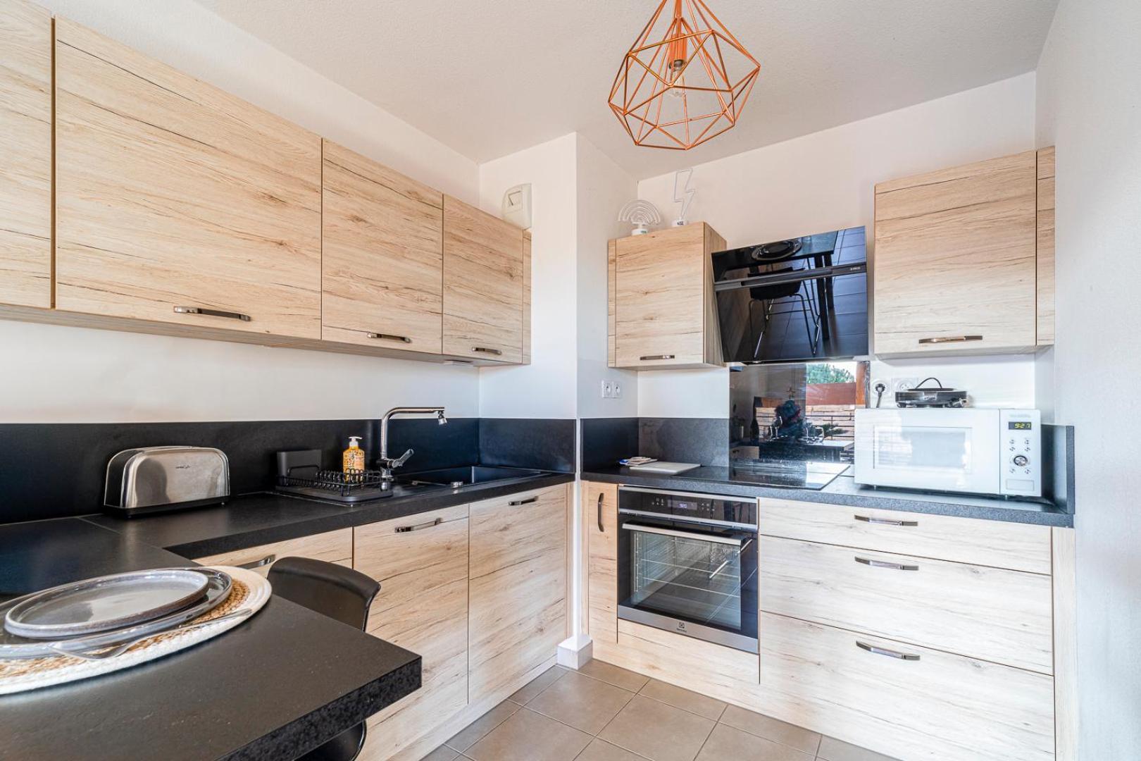 Appartement Charmant Au Porte De Montpellier サン・ジャン・ド・ヴェダ エクステリア 写真